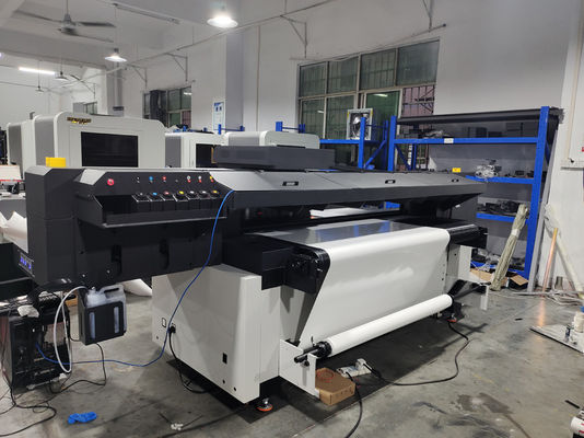 2.5m Büyük Formatlı CMYK Beyaz UV Rulo Yazıcı 1440DPI Çözünürlük