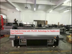 Esnek ve sert substratlar için 7PL / 3PL teknolojisiyle ince piksel UV yazıcısı